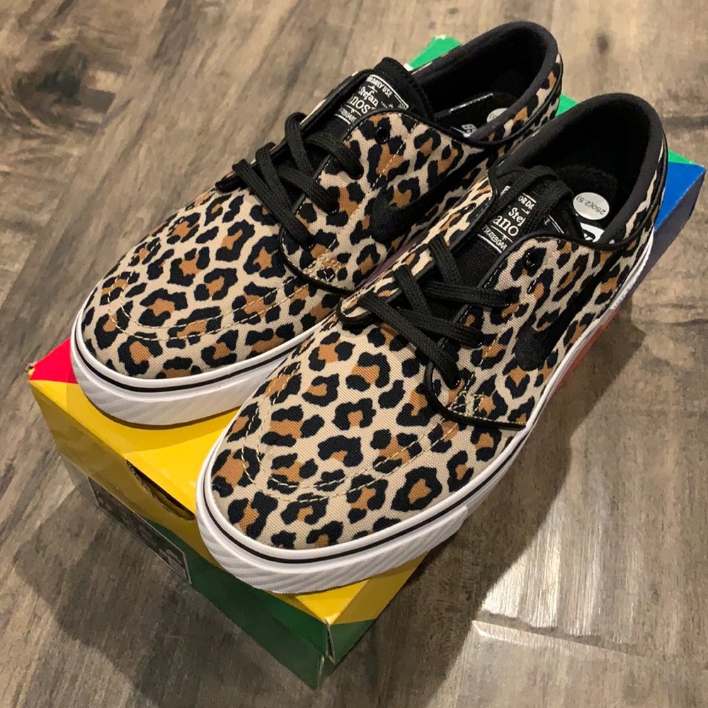 Nike SB WACKO MARIA X STEFAN JANOSKI LEOPARD PRINT